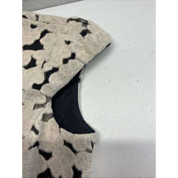 Carolina Herrera Wool Blend Floral burnout cap Sleeve Dress Black Ivory Size 12 - Picture 8 of 11